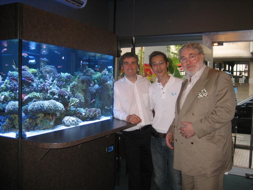 This is Ace Yeow the owner of Harlequin Marine in Singapore with David Saxby and Stuart Bertram at the opening of his fantastic new aquatic showroom in 2007.Anyone in Singapore should visit Ace as I have never seen such a selection of hard corals before as in his showroom.